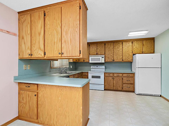 Old Kitchen will be flex tool or main floor bedroom