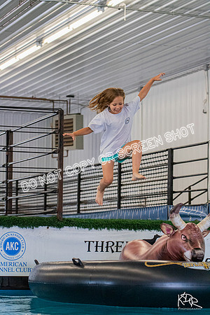 3H-BH-0810-PMDistanceJump-2438